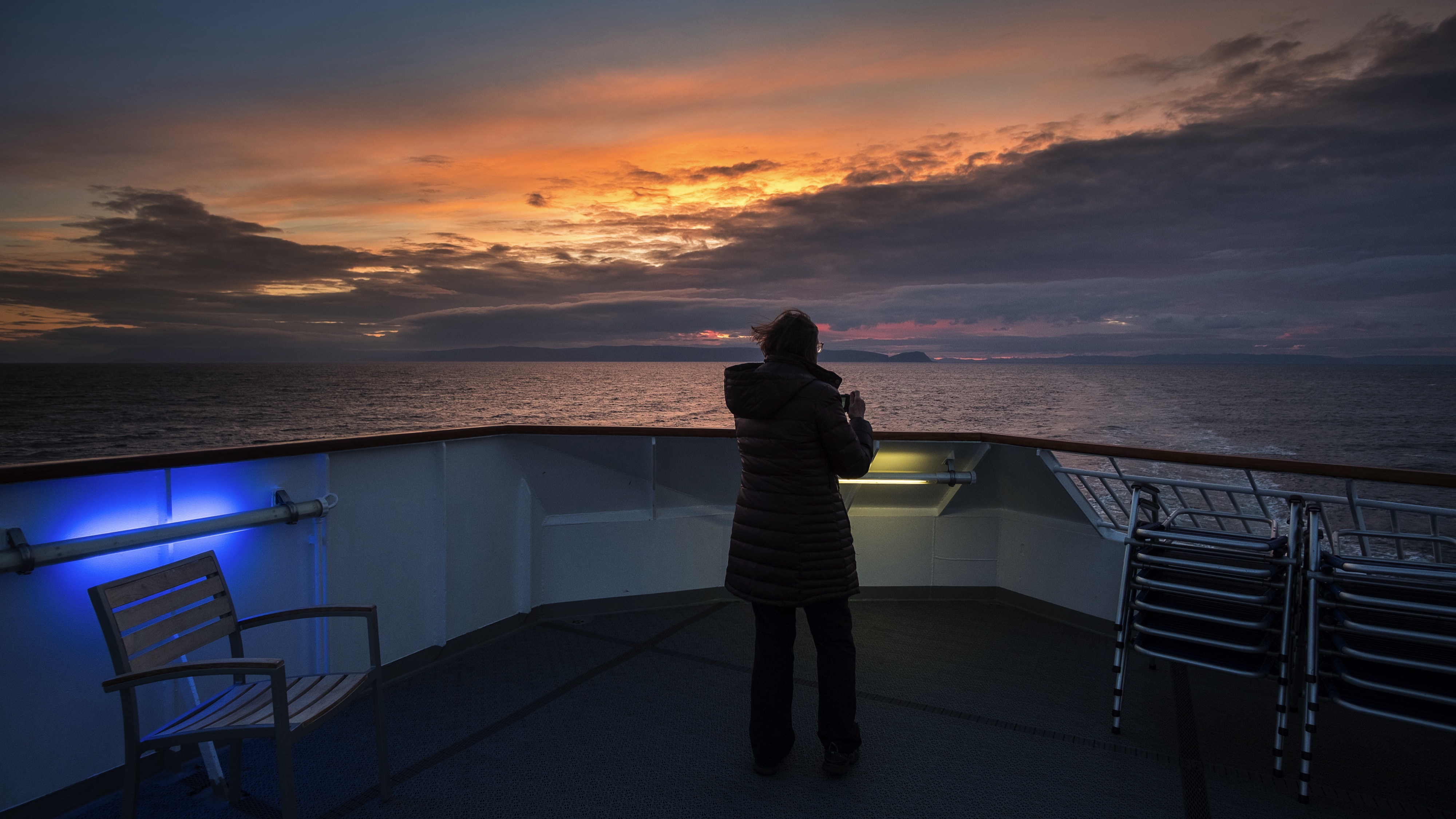 MS Nordkapp - Outdoor Walking Deck